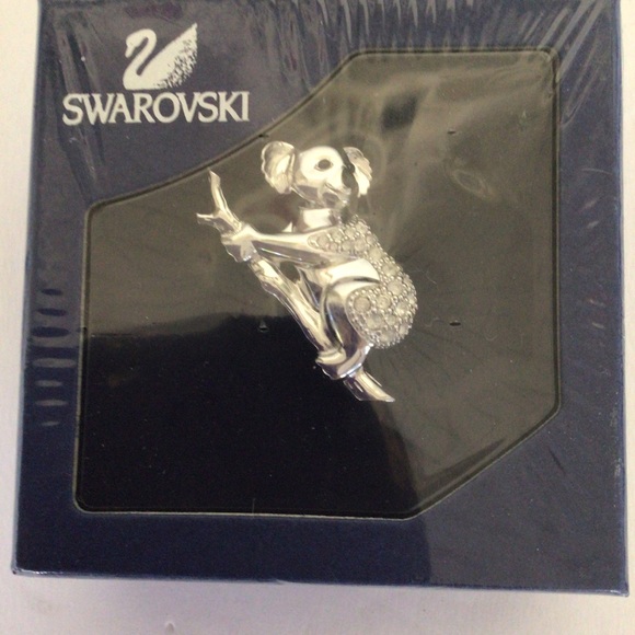 SWAROVSKI CRYSTAL KOALA BEAR PIN BROOCH NWT - Picture 1 of 4